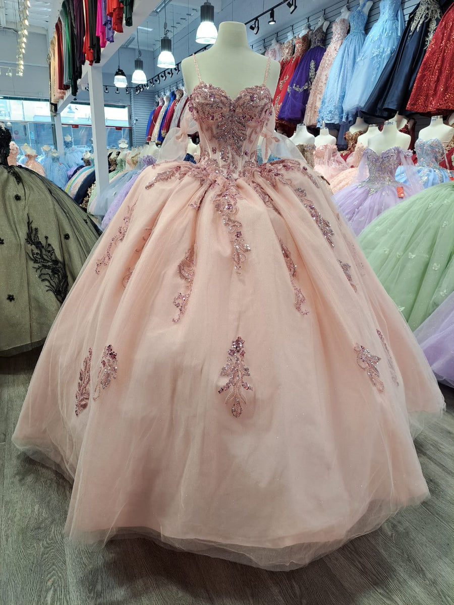 Sweetheart Tulle Strapped Blush Quinceanera Ball Gown