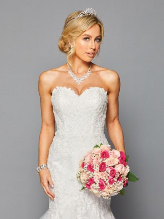 Stunning Strapless Sweetheart Neckline Mermaid Beaded Tulle Wedding Dress
