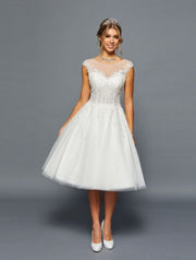 Elegant A-Line Short Boat Neckline Cap Sleeves Beaded Lace Applique Wedding Dress